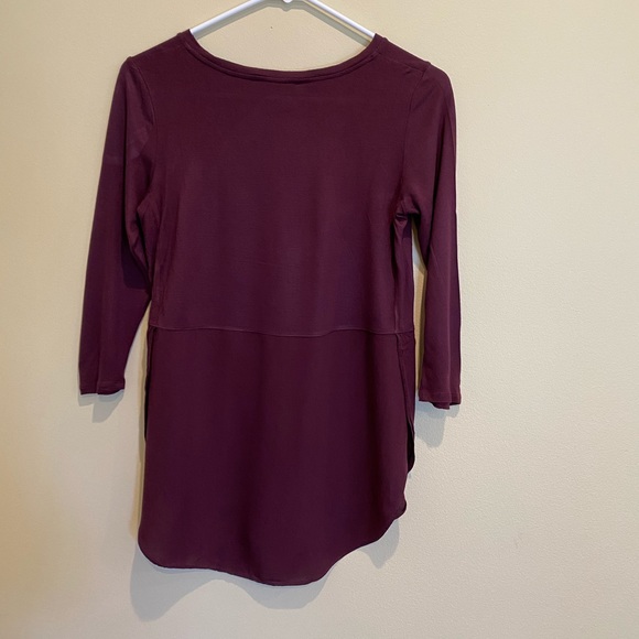 Maroon three quarter length sleeve shirt - Picture 2 of 3